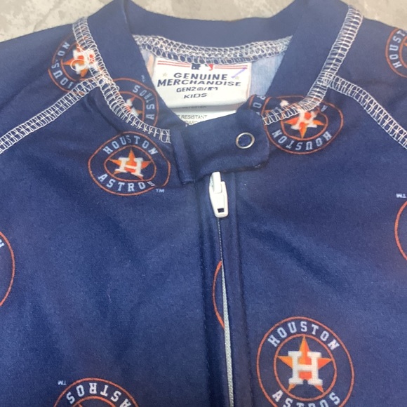 MLB - GENUINE MERCHANDISE - Houston Astros - Pajamas - Baseball - 2T - Picture 2 of 16